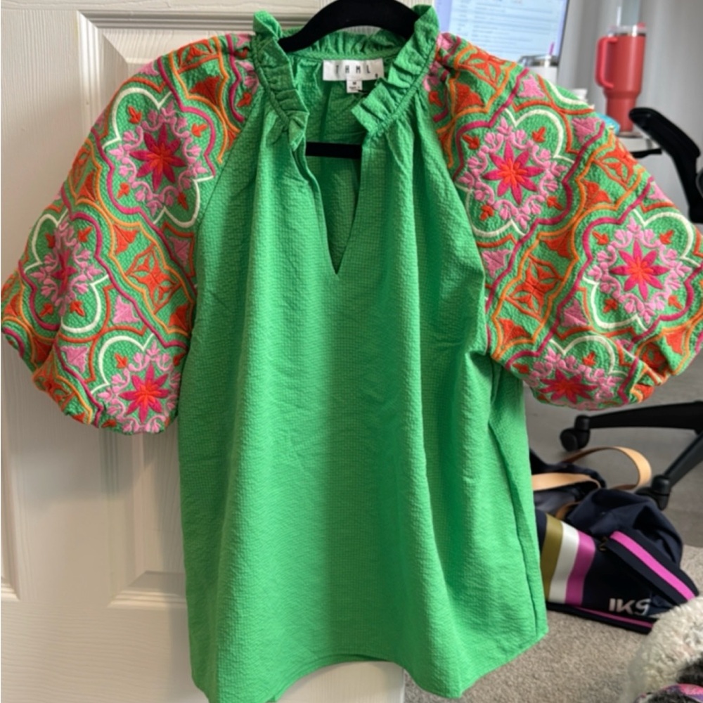NWT THML Green Dottie Top - Medium